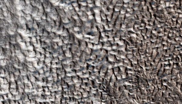 #фото | Загадочная «область мозга» на поверхности Марса
