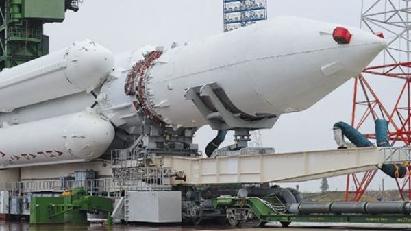 Рогозин анонсировал серийное производство ракеты "Ангара"
