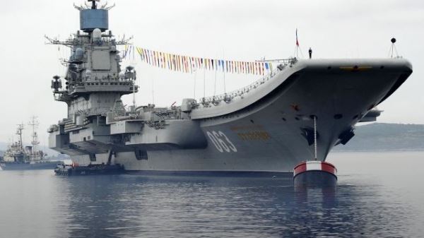 Что делать с авианосцем: "Адмирал Кузнецов" может не вернуться в строй