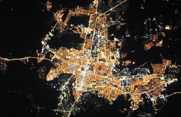 <br />
Спутниковые снимки ночных Краснодара и Новороссийска опубликовал Роскосмос<br />
